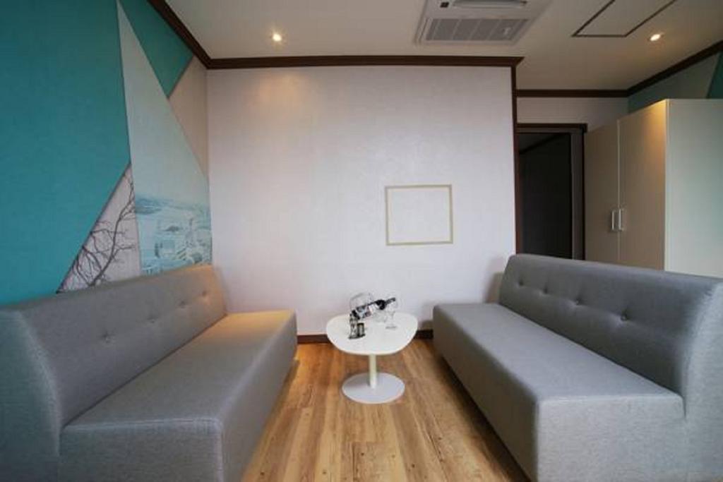 Seongsan Aqua Beach Hotel Seogwipo Eksteriør billede