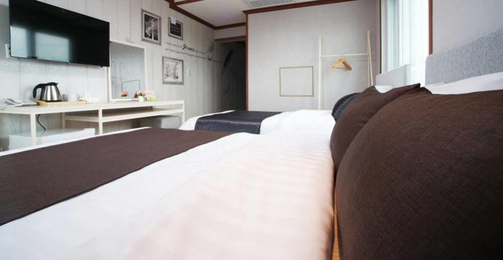 Seongsan Aqua Beach Hotel Seogwipo Eksteriør billede