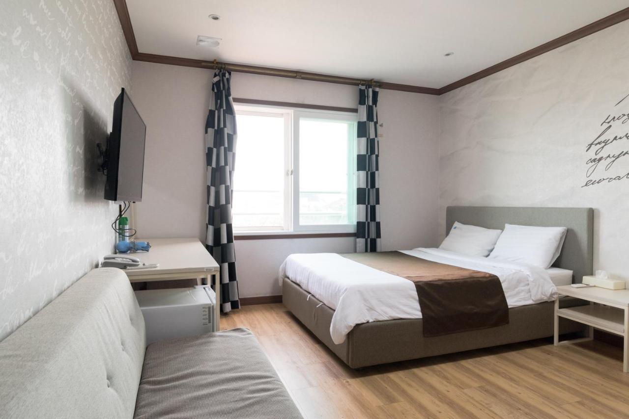 Seongsan Aqua Beach Hotel Seogwipo Eksteriør billede