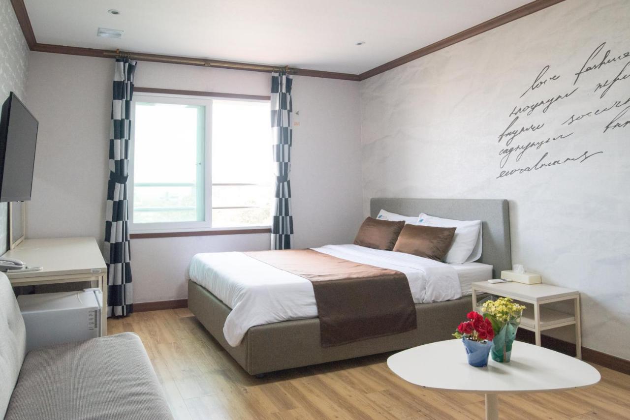 Seongsan Aqua Beach Hotel Seogwipo Eksteriør billede